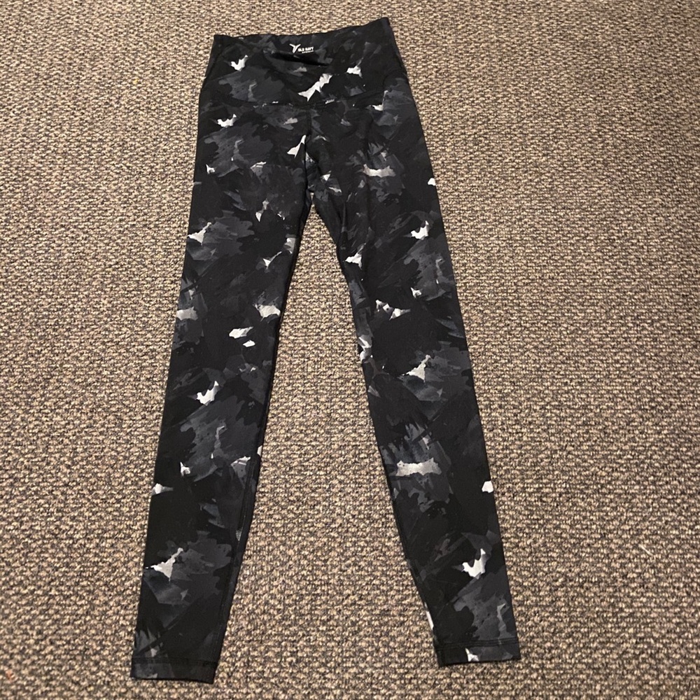 Old Navy Active Black & White Leggings
